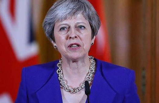 İngiltere'de May hükümeti güvenoyu almayı başardı!