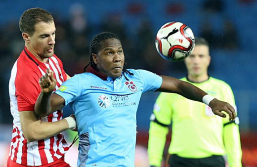 Evinde Balıkesir'i deviren Trabzon avantajı kaptı!