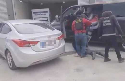 İlçe jandarma komutanı uyuşturucu çetesinden komisyon alıyormuş