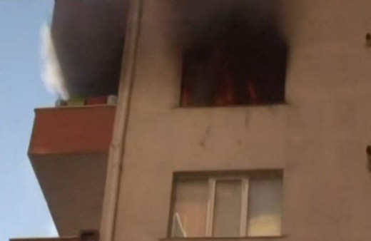 İstanbul'da 11 katlı binada yangın paniği