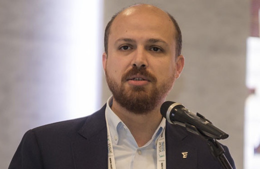 Bilal Erdoğan'dan sosyal medya uyarısı! Kendinizi hesaba çekin