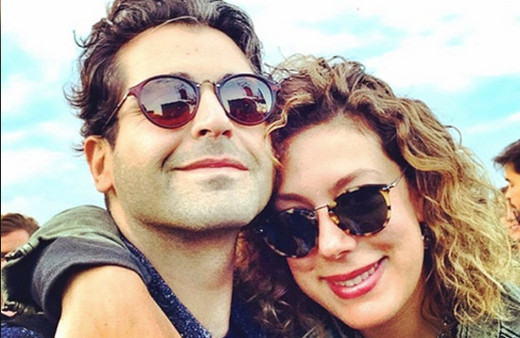 Hazer Amani'in eşi Deniz Mumcuoğlu kaç yaşında boşandılar mı? 