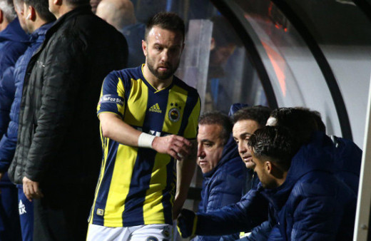 Hezimet maçında Valbuena'dan olay hareket