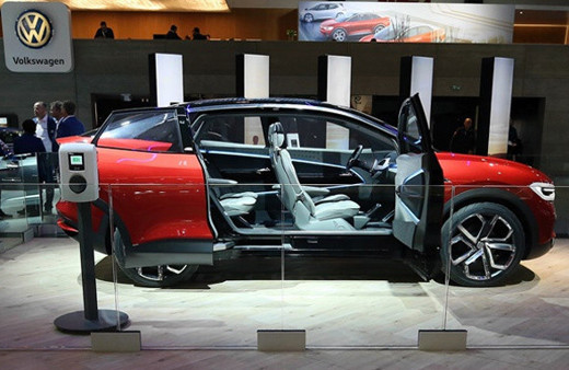 Otomobil tutkunlarına müjde Brüksel otomobil fuarı başladı