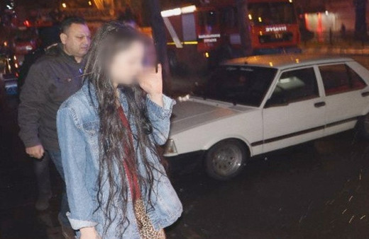 Sevgilisine kızan genç kadın evi yaktı