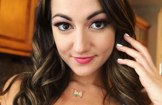 Porno film yıldız itiraf etti 'ağlamama rağmen yönetmen tecavüz etti'