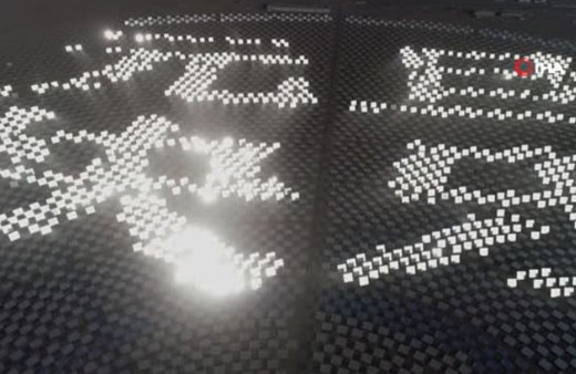 Binlerce aynayla yeni yıl için dilek tuttular