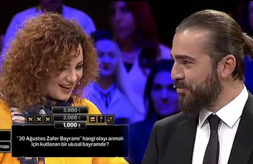 3'te 3 Tarih'te Engin Altan Düzyatan yarışmacıya böyle yüklendi