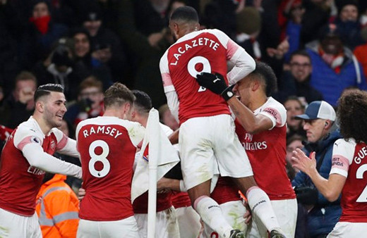 Arsenal Chelsea'yi yıktı