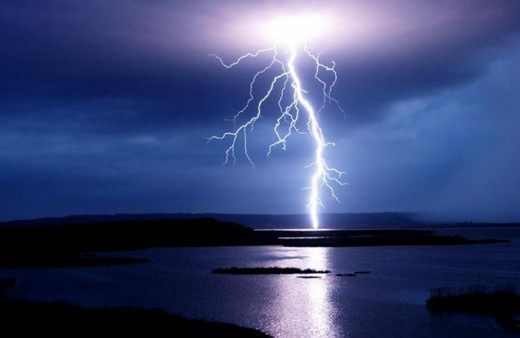 4 futbolcu yıldırım çarpması sonucu öldü!