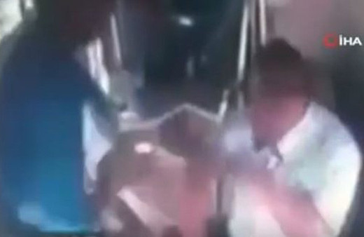 Yolcu şoföre saldırdığına pişman oldu