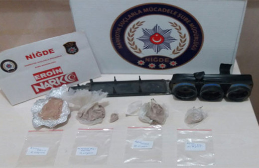 Uyuştucu maddeleri prizlerin içerisine gizlemişler!