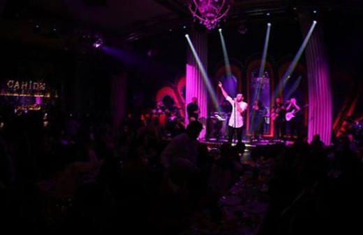 Ünlü müzisyene şok hapis cezası!