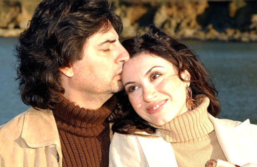 Çelik ile Buket Saygı yeniden mi evleniyor? Instagram'dan böyle duyurdular 