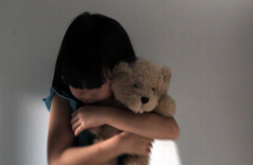 Sokak ortasında 2 küçük kız çocuğunu taciz eden sapığa tahliye kararı!