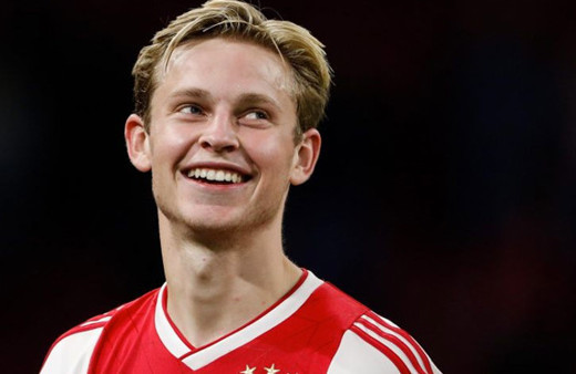 Barcelona'dan genç yıldız De Jong için rekor teklif!