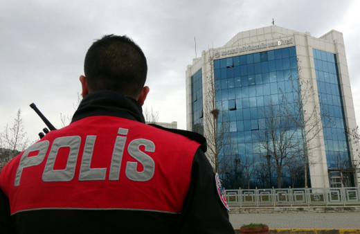 Kocaeli Büyükşehir Belediyesine silahlı saldırı!