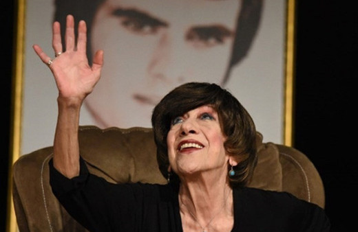 Ayşen Gruda'nın kızı Elvan kaç yaşında evli mi babası kim?