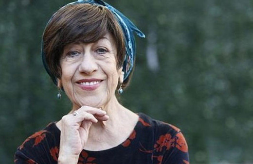 Ayşen Gruda'nın çocukları kaç tane torunu Emre kim kaç yaşında? 