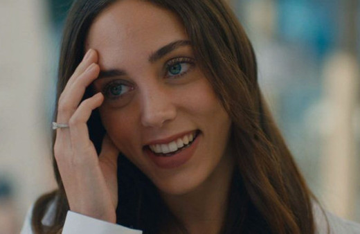 Oyunculuğu eleştirilen Öykü Karayel bambaşka birine dönüştü