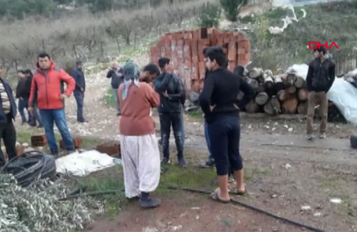 Antalya Kumluca'da hortum çıktı, yaralılar var