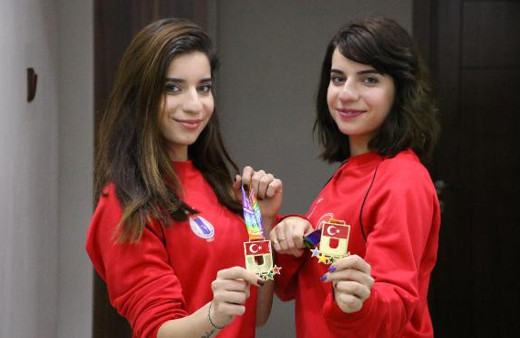 Milli sporcu ikiz kardeşlere burs şoku