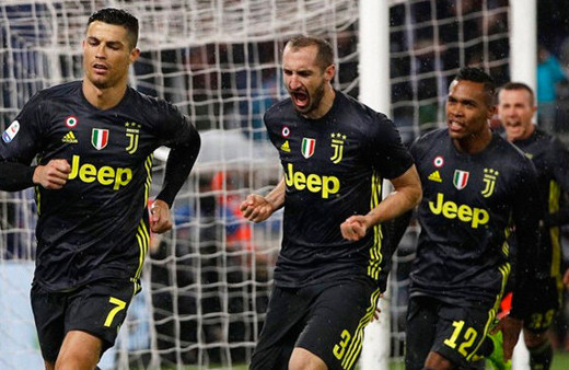 Nefes kesen maçta Juventus güldü