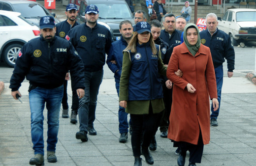 Büyük FETÖ operasyonları emniyette polis ve memur gözaltıları var