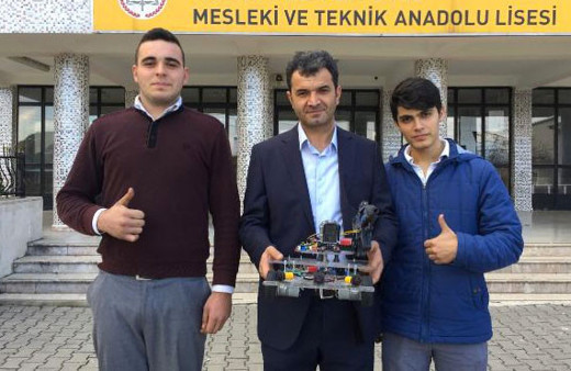 Şehit haberlerine üzülüp askeri robot geliştirdiler