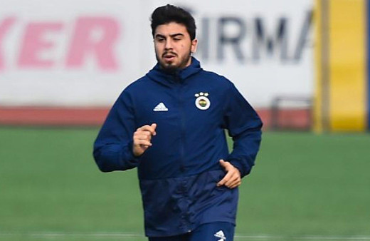 Fener'in kıymetini bilmedi tek başına kaldı