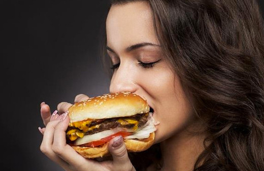 Yenilen her şey insan vücudunda kilo yapar mı?