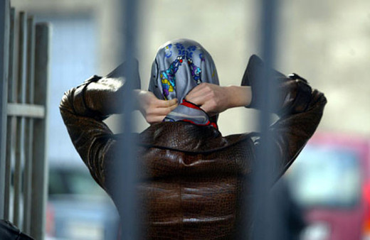 Başörtüsü yasağı Avrupa Adalet Divanı'na sevk edildi