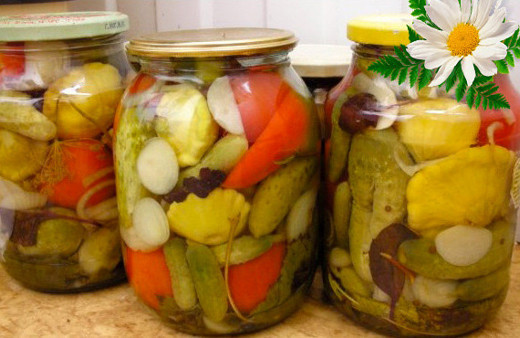 Hırsızlar turşudan kaçtı vatandaş üzerlerine fırlattı