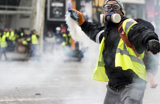 Fransa'da eylemcilere ceza geliyor