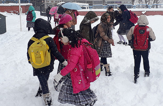 Kırkareli'de okullar tatil mi 4 Ocak valilik kar tatili açıklaması 