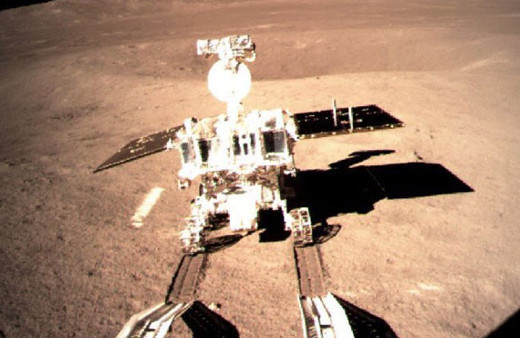 Ay'ın karanlık yüzüne inen uzay aracından ilk görüntüler