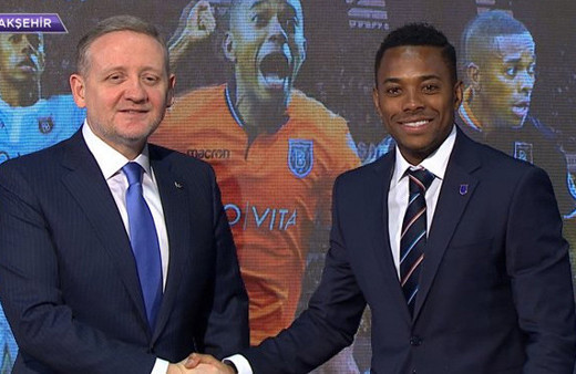 Ronbinho imzayı attı Başakşehir'i niye seçtiğini anlattı