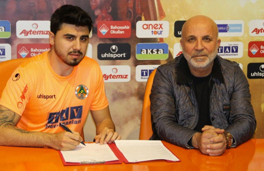 Alanyaspor Ozan Tufan'ı açıkladı