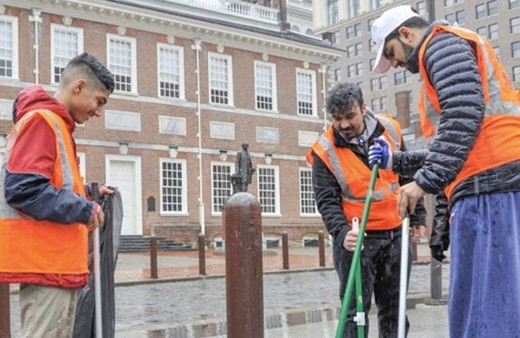 Trump hükümeti kapattı çöpleri Müslümanlar topladı