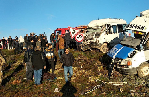 Şanlıurfa'da son dakika korkunç kaza! Ölü ve yaralılar var