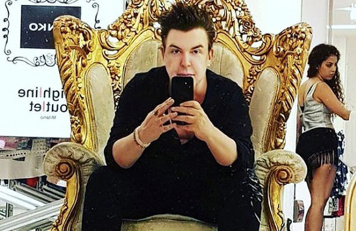 Kuşum Aydın'ın yıllardır gizlediği eşini gördünüz mü kızı da varmış!