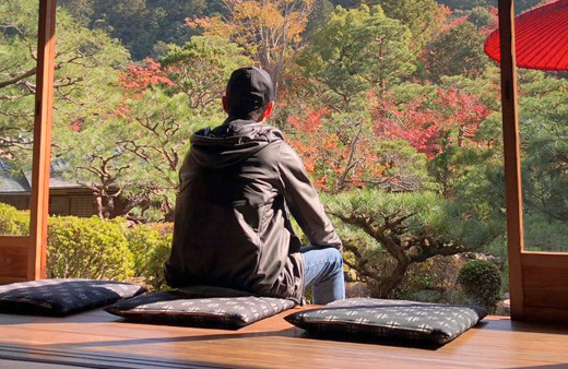 Japon milyarder çılgın para vaadiyle twitterda rekor kırdı