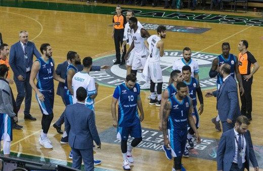 Olaylı maçta Daçka, Türk Telekom'u yendi