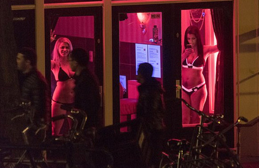 Hemşire olacakken zorla cinsel ilişki kölesi yapıldı! Günde 20 adamla...