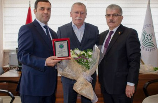 BAİBÜ Diş Hekimliği Fakültesine yeni dekan