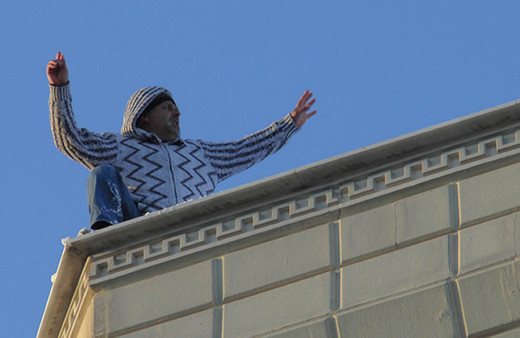 İntihara kalkışan kişiyi İl Emniyet Müdürü ikna etti!