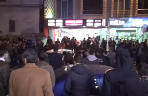 Suriyeliler ile Türkler arasında bıçaklı kavga! Yaralılar var