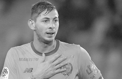 Emiliano Sala adına yapılan saygı duruşunda terbiyesizlik! Gözaltına alındılar