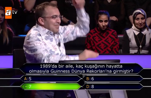  Kim Milyoner Olmak İster'e Gaziantepli Okocha Mehmet Akar damgası!