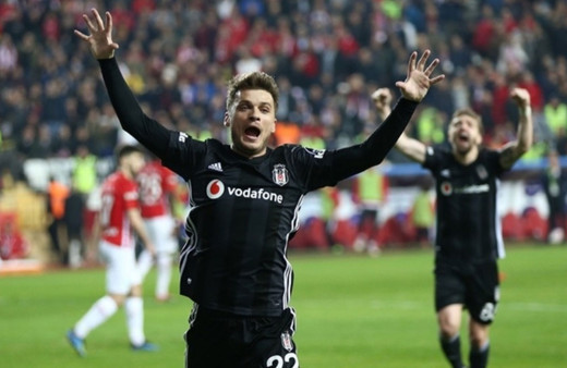 Beşiktaş'ın yeni hücum dörtlüsü birbirlerine çabuk alıştı